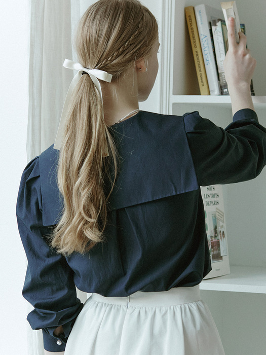 Round Sailor Collar Blouse - Navy