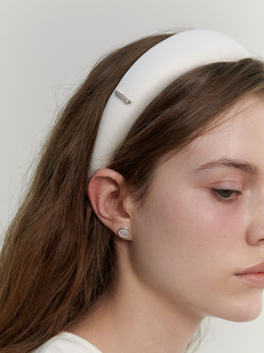 Essential Satin Padding Headband L (L241MHA030)