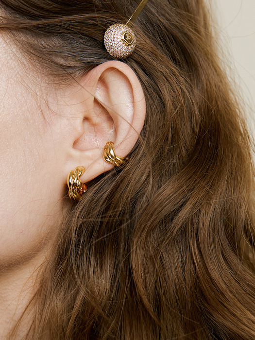 Waveroom Earring (Gold)