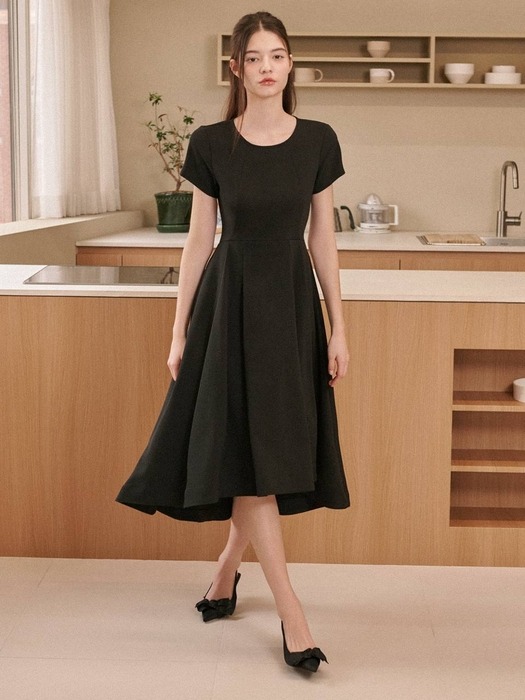 Becca Half Sleeve Long Dress [Black]