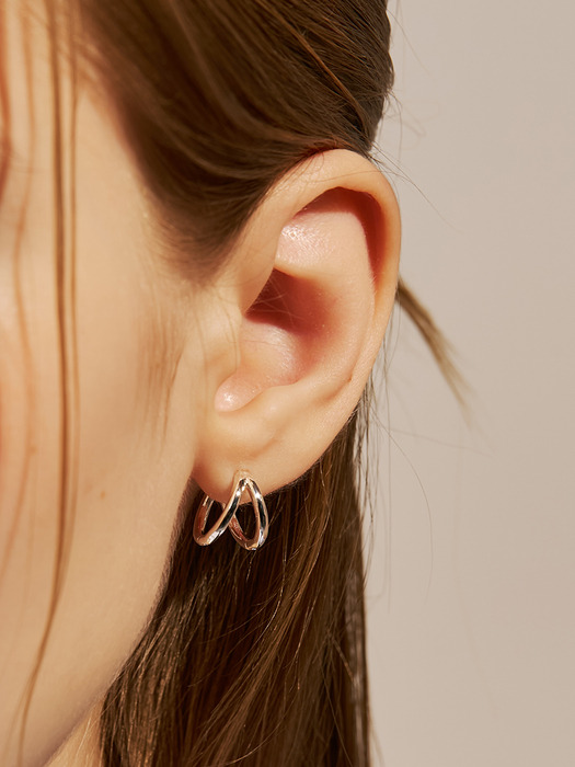 two-line one-touch earring