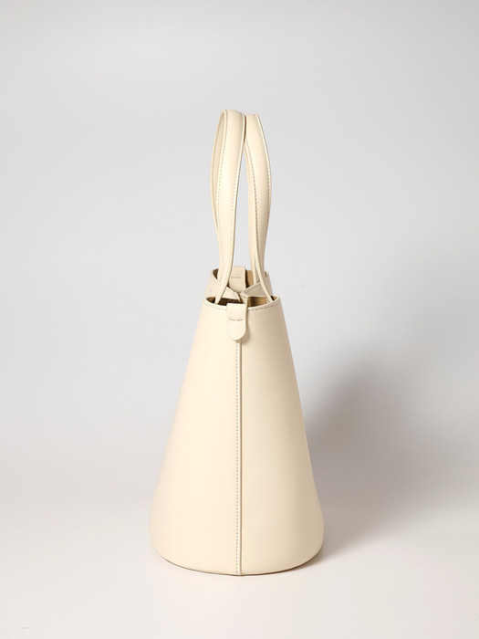 [에어팟 파우치증정]Vegan leather Handle Bucket bag_Ivory