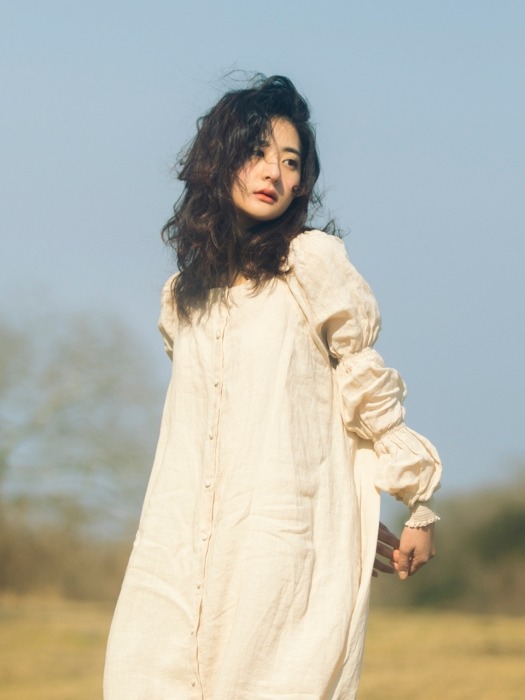 로라 린넨 스모크 드레스 : Laura linen smock dress