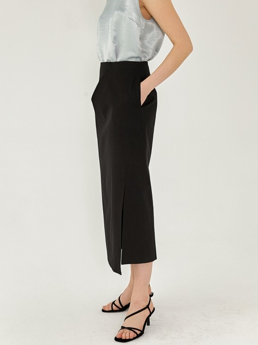 EMMA Side-Slit Mid Length Skirt(BLACK)