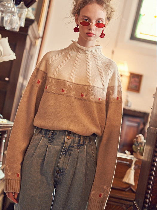 Floral Rams Wool Cable Turtleneck Knit_Ivory