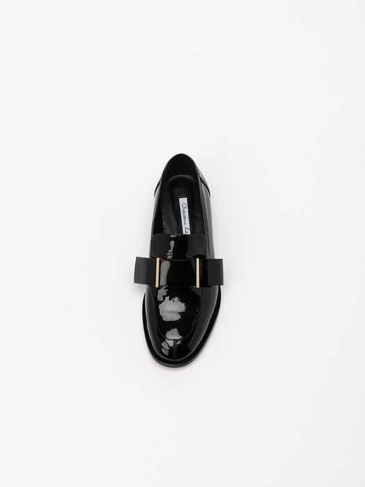 Dosoro Slip-on Loafers in Black Patent