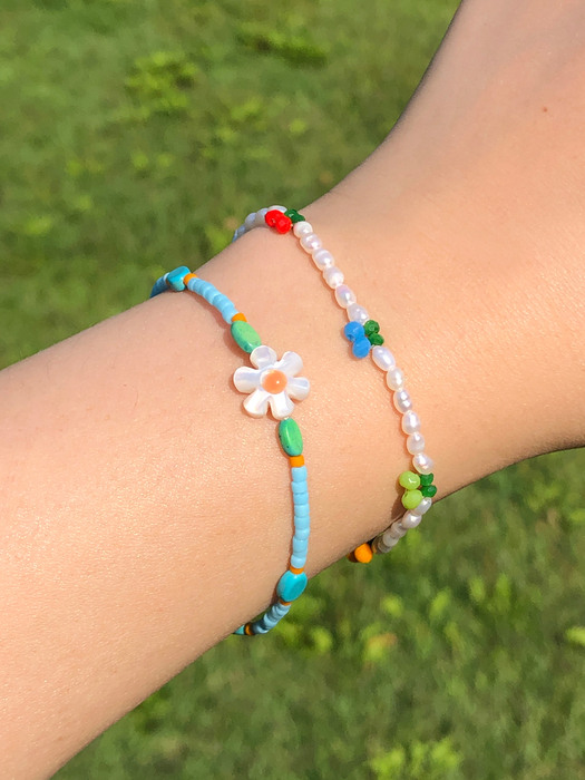 papaya daisy bracelet