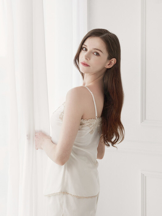 [GRACE SLIP] Top (Ivory)