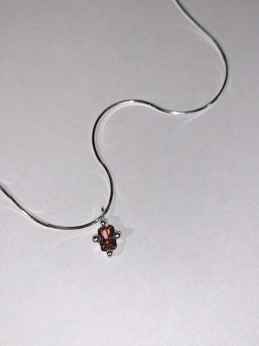 [단독] PROT NECKLACE (RED BEAN STONE)