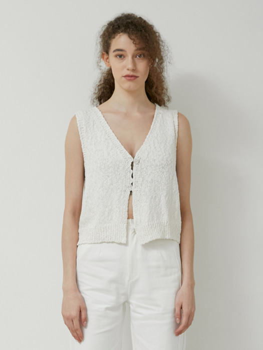 MID BUTTON VEST_Ivory