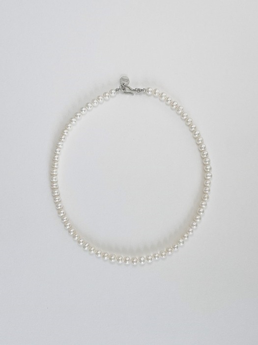 Classic Natural Pearl Necklace