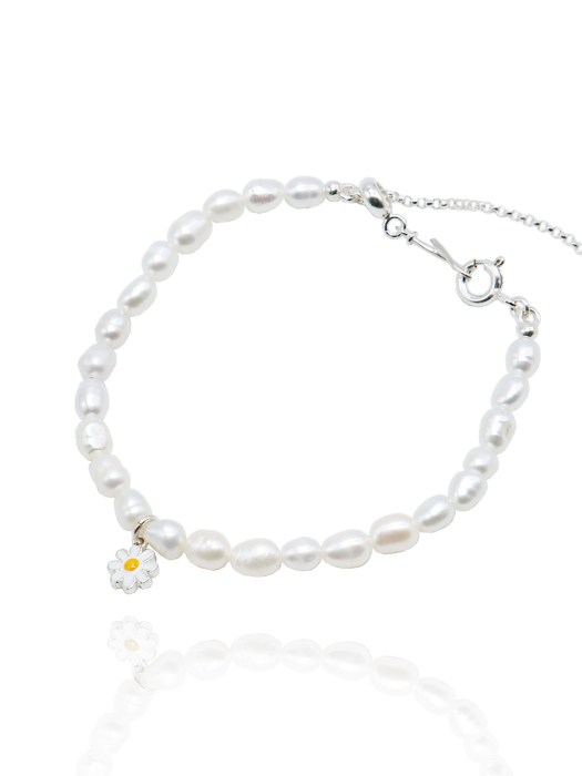 Happy Daisy Fresh-Water Pearl Silver Bracelet Ib193 [Silver]