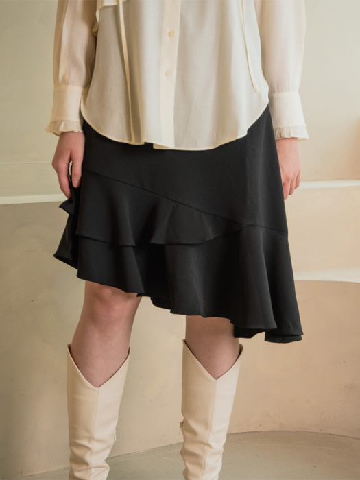 WED Riff fishtail black skirt