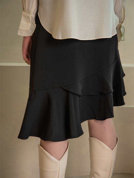 WED Riff fishtail black skirt