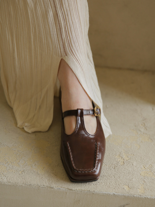 Dart loafer / 다트 로퍼 (brown)