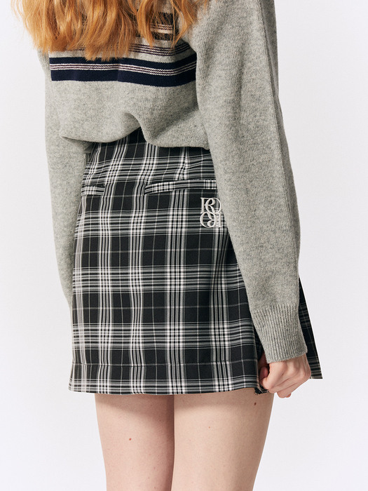 Check Pleats Mini Skirt [BLACK]
