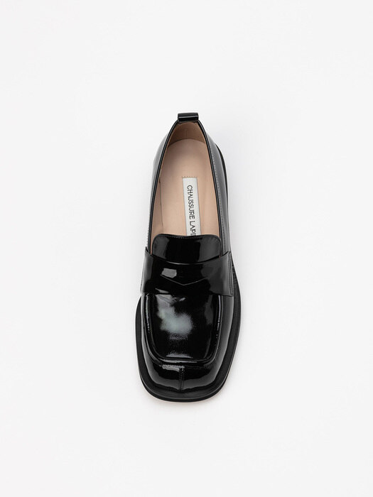 Madrigalo Loafers in Black Patent