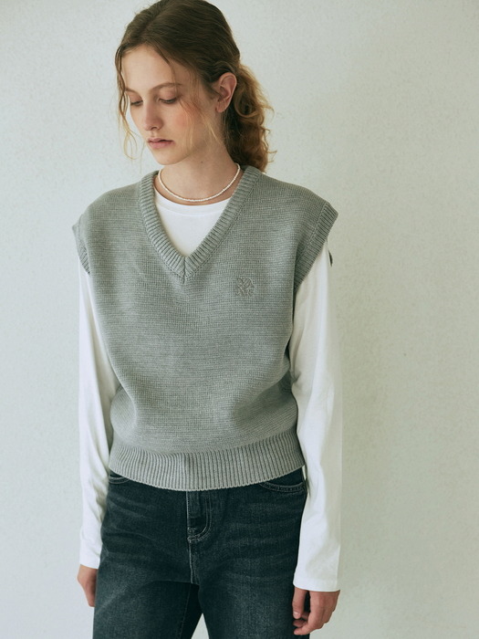 OLD MONEY KNIT VEST_GRAY