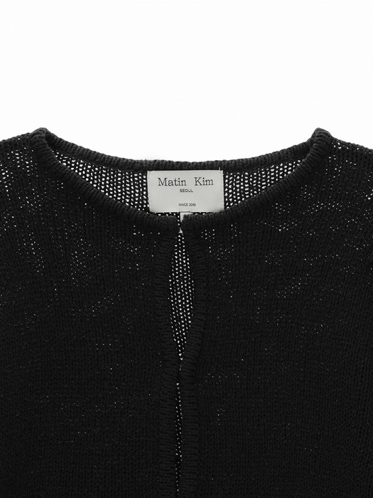 HOOK KNIT CARDIGAN IN BLACK