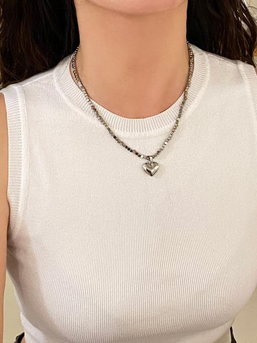 SQUARE BALL HEART NECKLACE