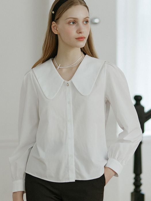 Round Sailor Collar Blouse - White