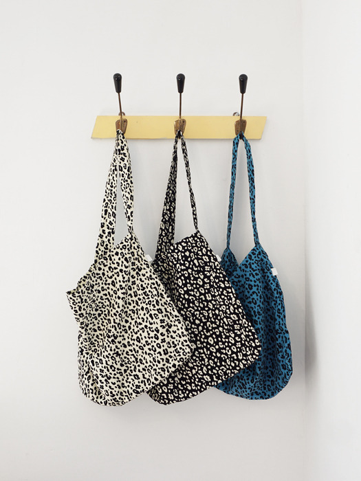 sppe leopard corduroy bag [black]
