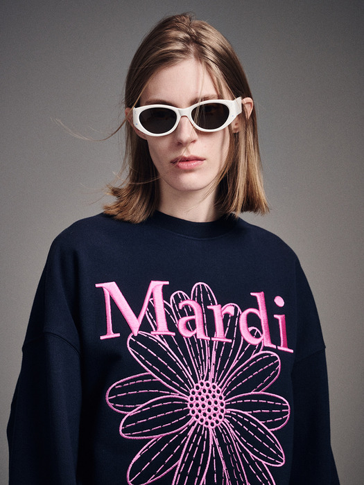 SWEATSHIRT FLOWERMARDI NEEDLEWORK_NAVY FUCHSIA