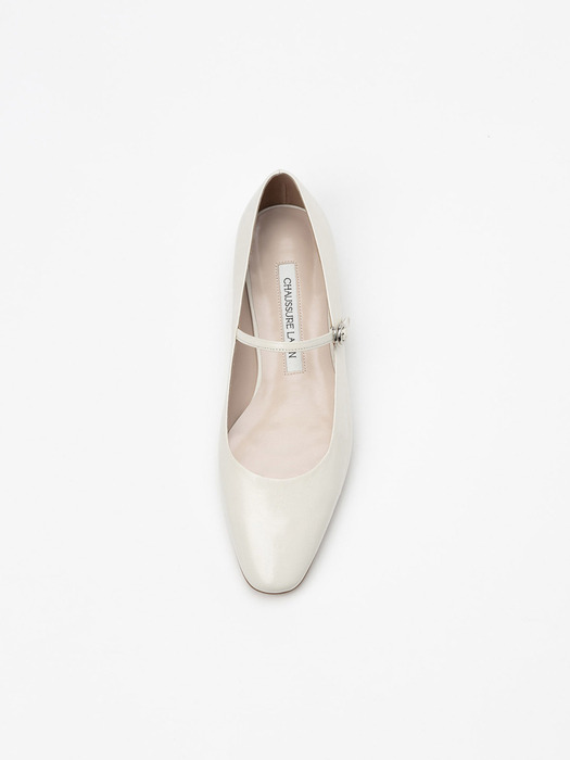 LYRA MARYJANE FLATS in WRINKLED ALMOND MILK