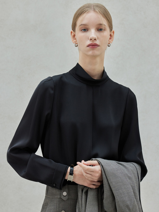 High-neck Satin blouse_Black