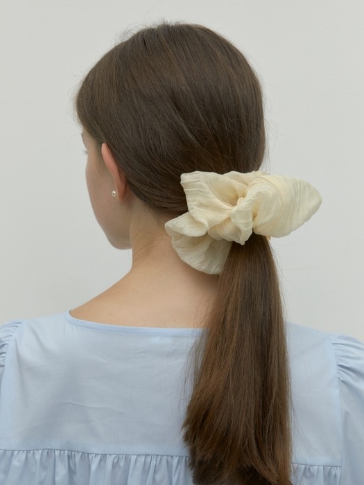 oganza charm point scrunchie - ivory