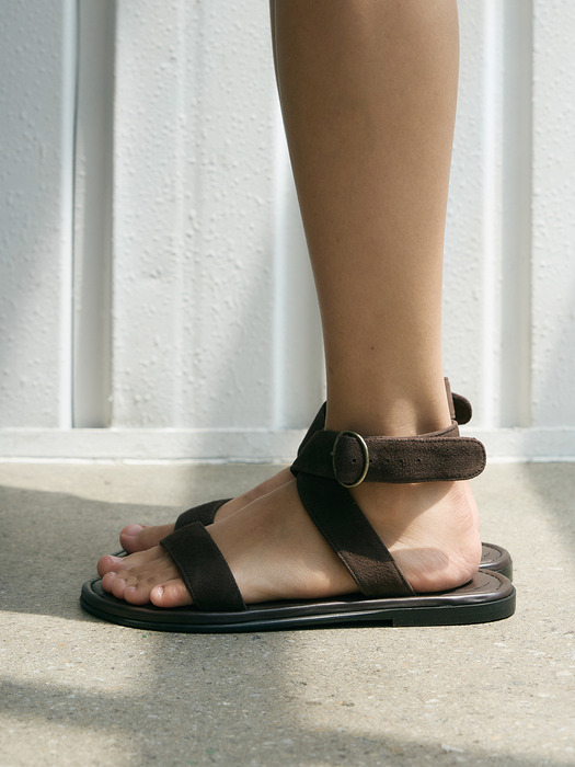 홀터 플랫 샌들 브라운  Haltr Flat Sandals 24S85BR