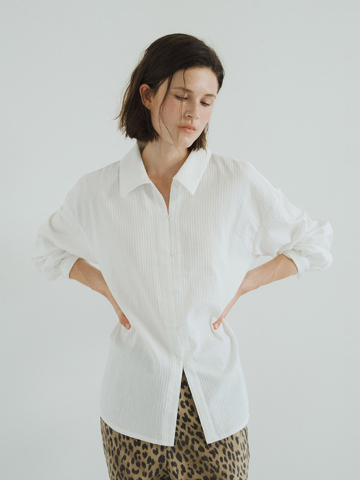 O Silhouette 3way Texture Shirt_Ivory