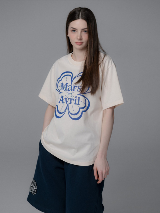 CLOVER TSHIRT_BUTTER BLUE