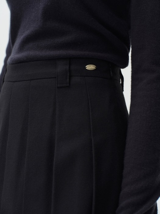 wool pleats skirt - black