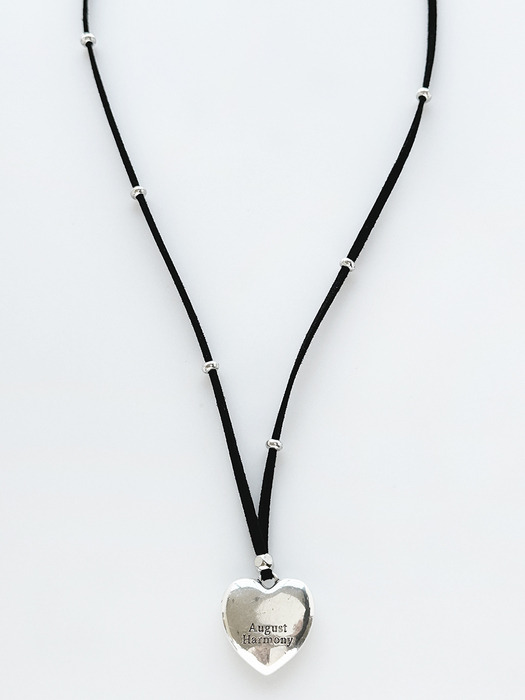 Soft Heart Suede Necklace / Black