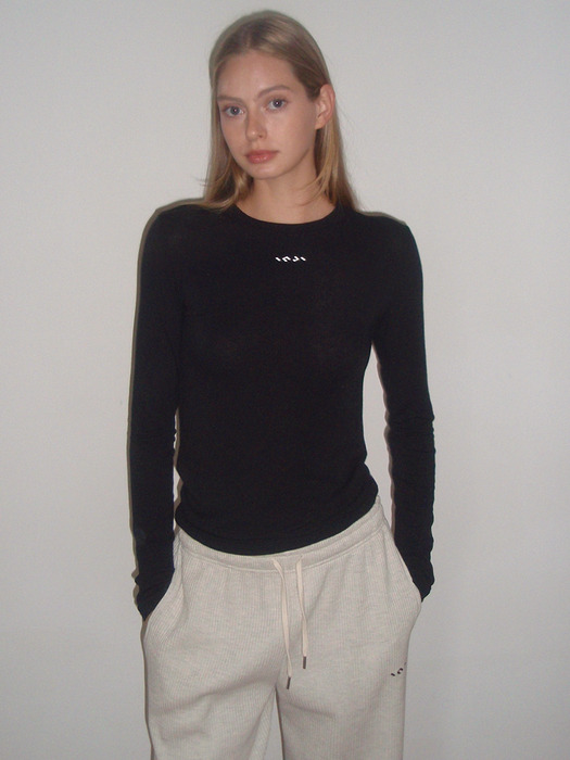 Wool Round Neck T-Shirt 블랙