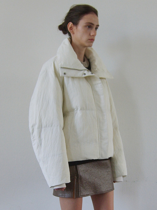 HIGH NECK PUFFER JACKET - IVORY