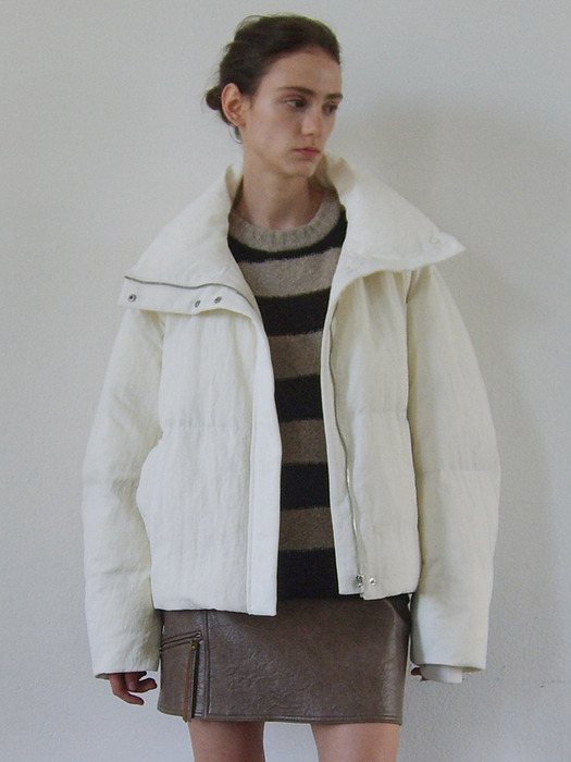 HIGH NECK PUFFER JACKET - IVORY