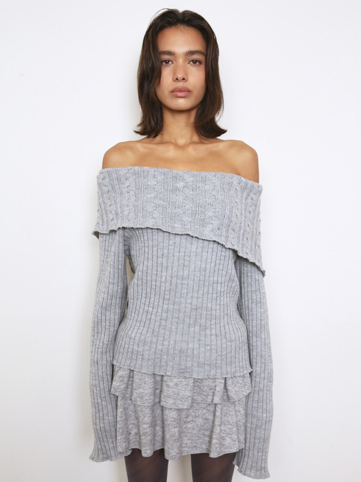 CHUNKY CABLE OFF-SHOULDER SWEATER, GREY