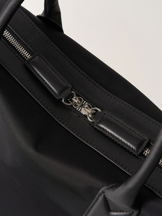 Nylon boston bag (Black)