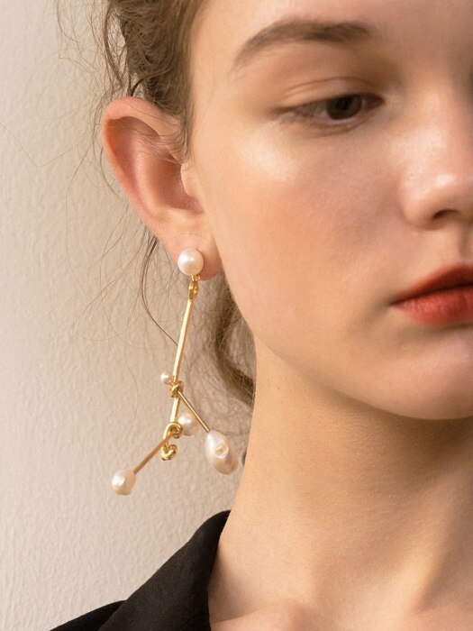 Elegant Mobil Earring