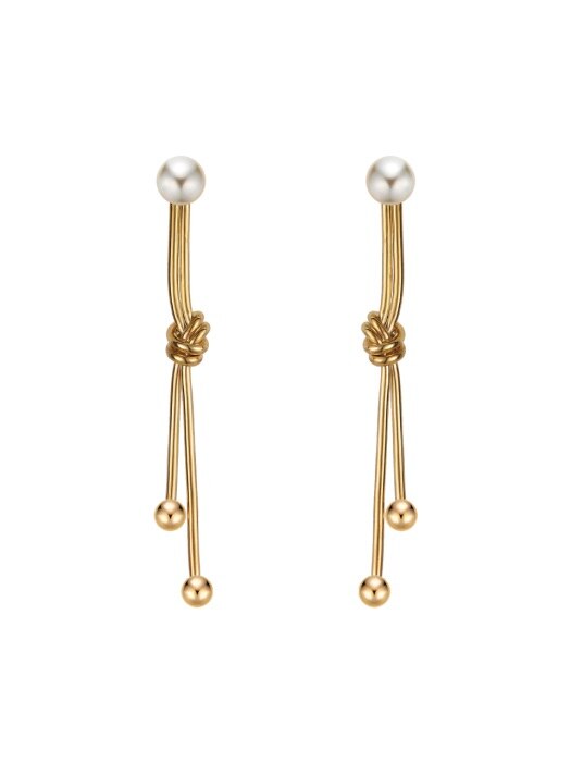 I-ng gold earrings