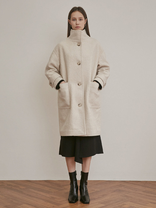 HIGH COLLAR OVERSIZED COAT [IVORY]