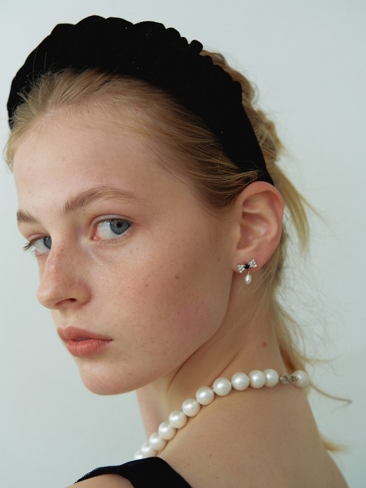Cubic Ribbon & Pearl Earrings