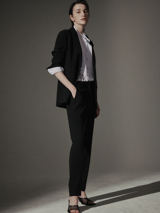 [Drama Signature] Two-button Blazer + Straight Trousers SET (BLACK)