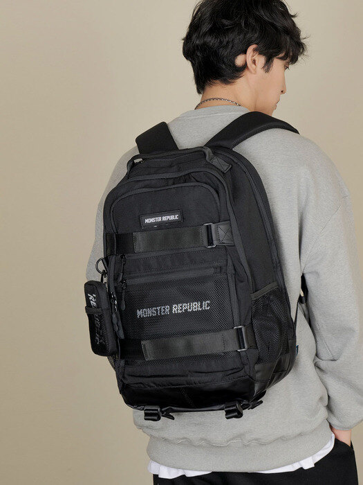 MOVEMENT POCKET BACKPACK / BLACK