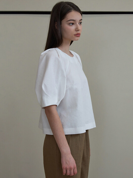 Volume linen sleeve blouse (white)