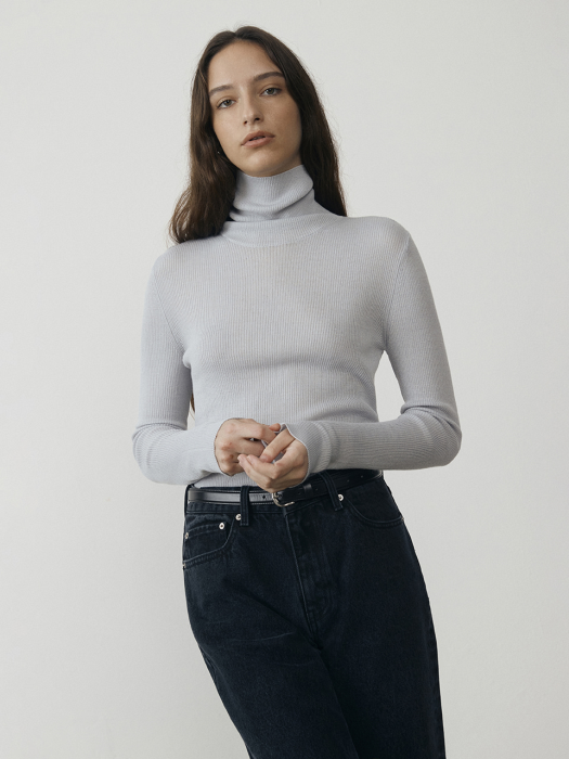 ESSENTIAL ROLLNECK KNIT PULLOVER SOFT BLUE_UDSW1D211B2