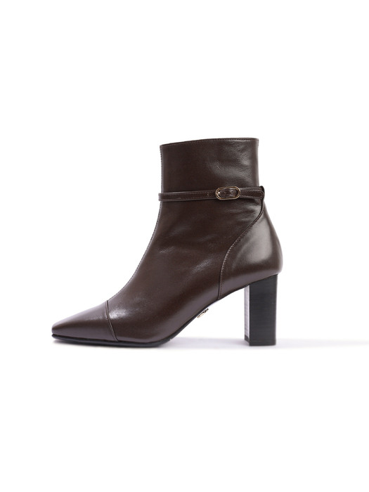 Belt ankle boots /  brown