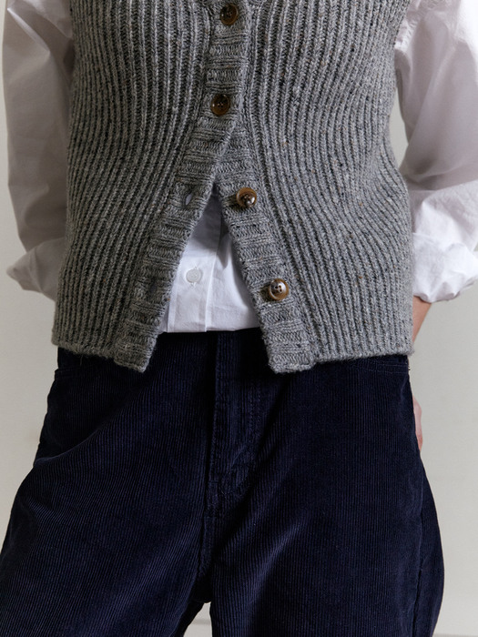 button nep vest - grey
